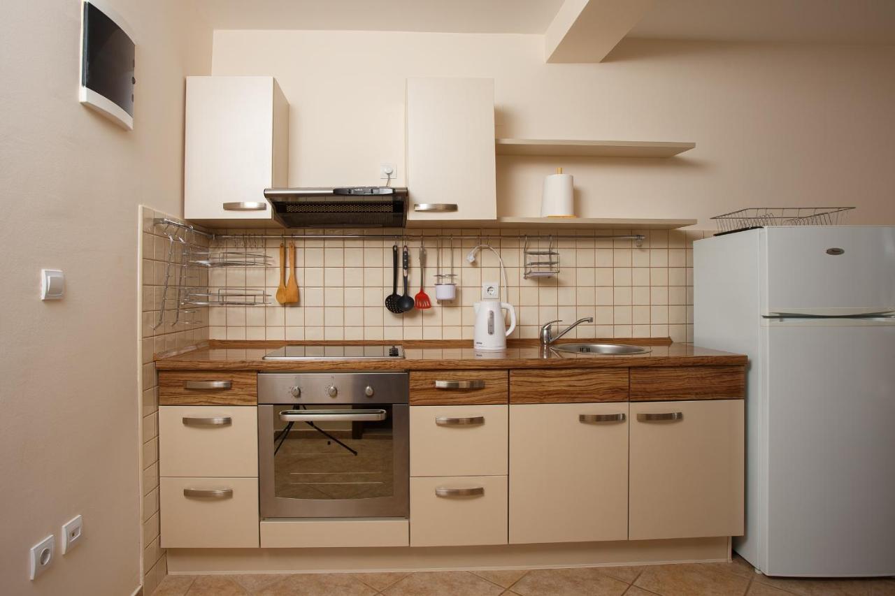 Suntime apartment Tivat Bagian luar foto