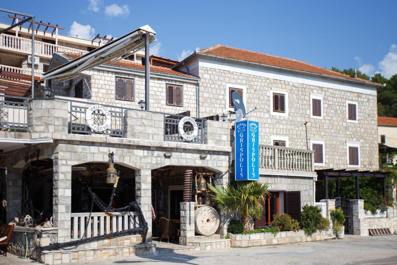 Suntime apartment Tivat Bagian luar foto